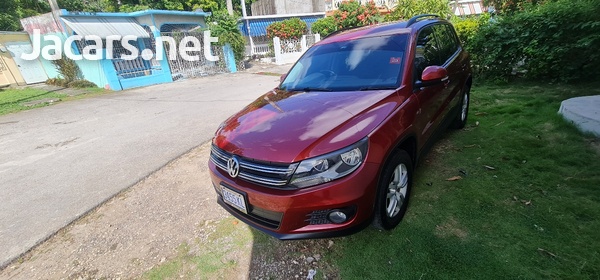 Volkswagen Tiguan 2,5L 2016-3