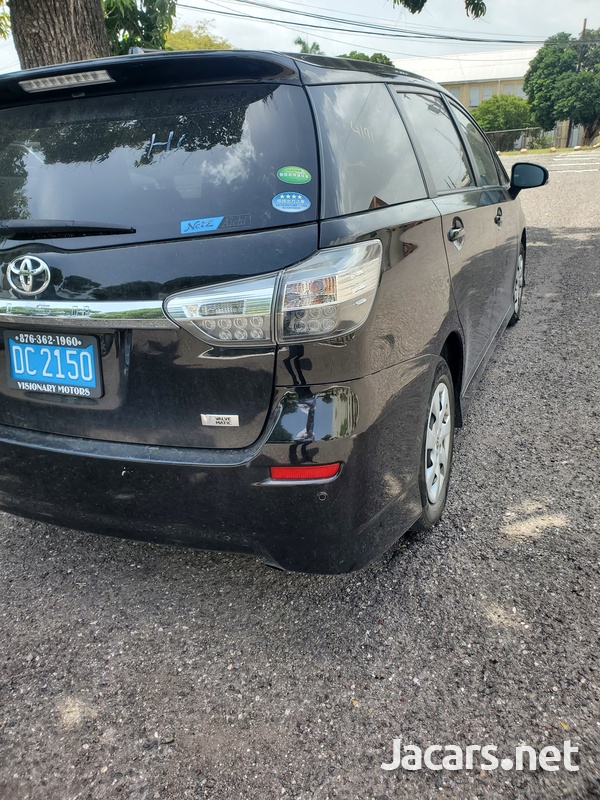 Toyota Wish 1,8L 2013-4