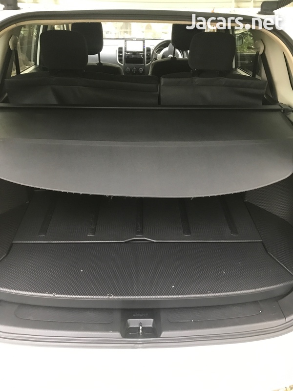 Nissan Wingroad 1,5L 2015-7