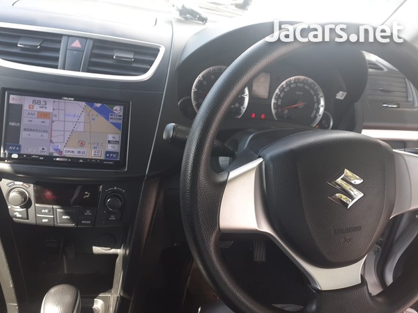 Suzuki Swift 1,5L 2015-8