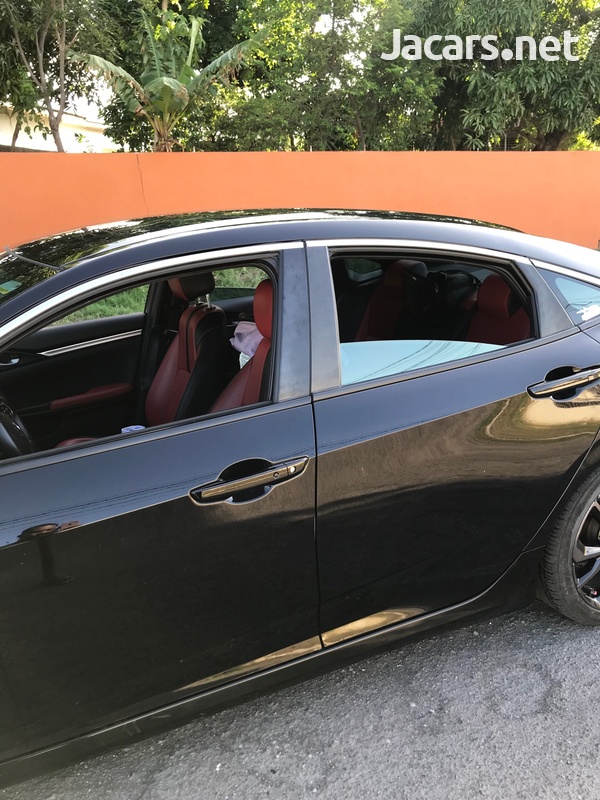 Honda Civic 1,5L 2019-9