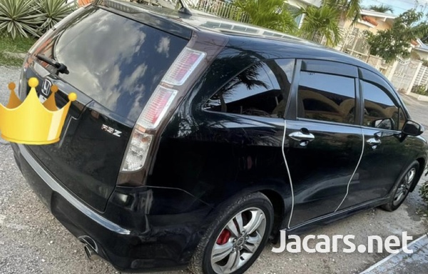 Honda Stream 1,8L 2013-5