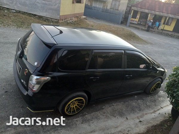 Toyota Fielder 2,0L 2010-10