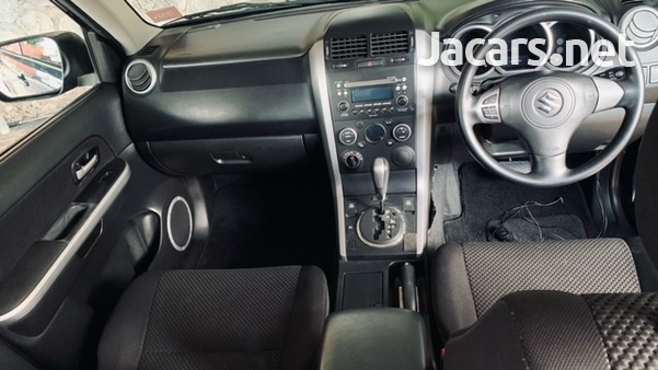 Suzuki Grand Vitara 2,0L 2012-6