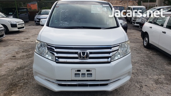 Honda Stepwgn 2,0L 2013-2