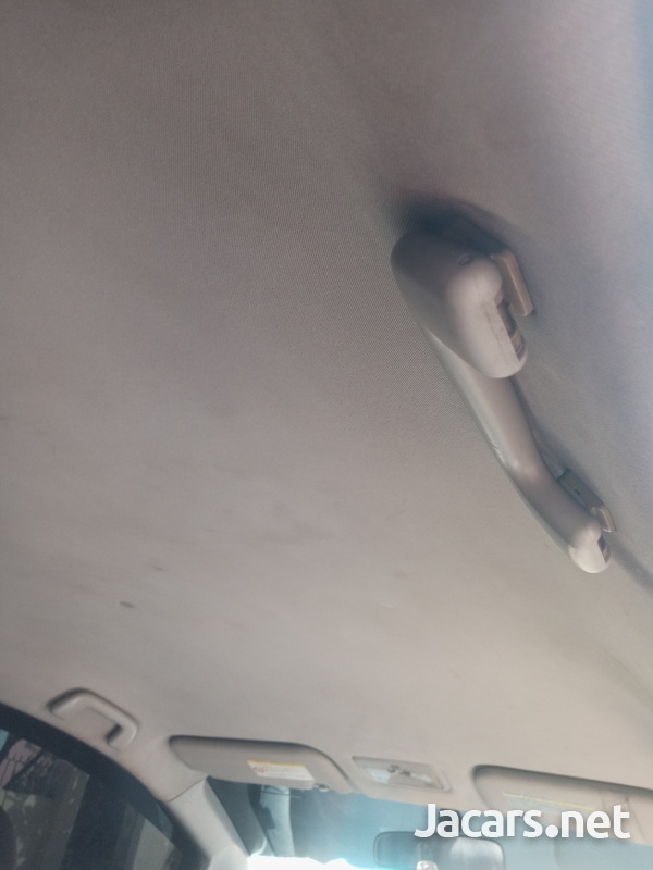 Toyota Wish 1,8L 2010-3