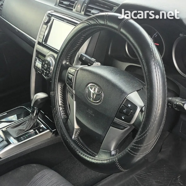 Toyota Mark X 2,5L 2013-7