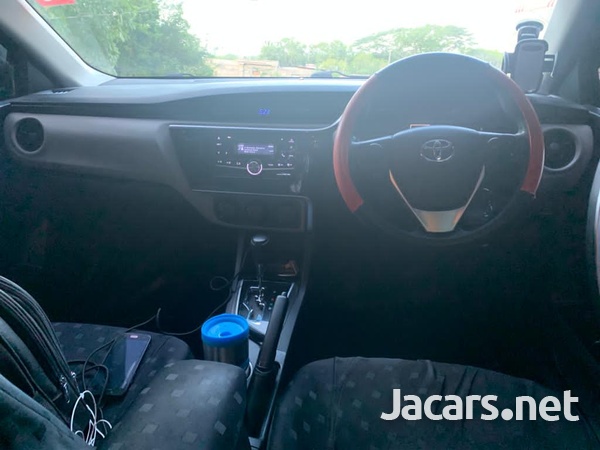 Toyota Corolla 1,6L 2019-1