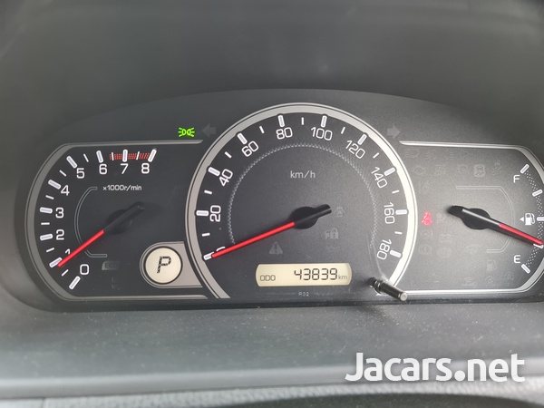 Toyota Voxy 2,0L 2017-9