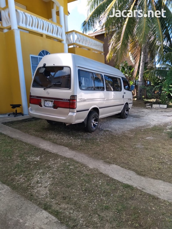 Toyota Hiace 2,5L 2004-2
