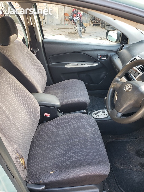 Toyota Yaris 1,5L 2011-9