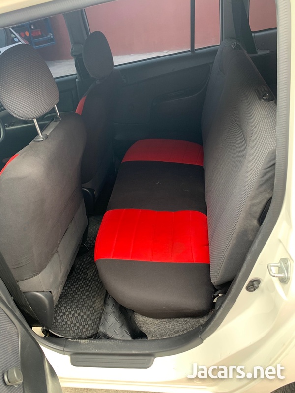 Toyota Succeed 1,5L 2014-5