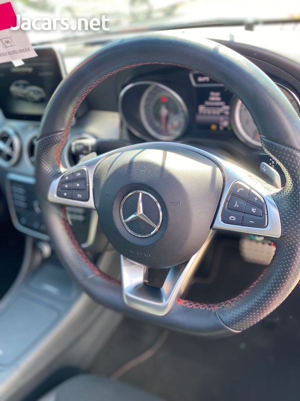 Mercedes-Benz CLA-Class 2,0L 2015-8