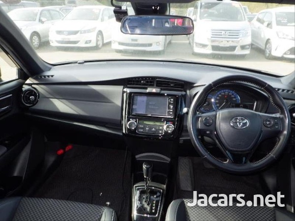 Toyota Fielder 1,5L 2016-10