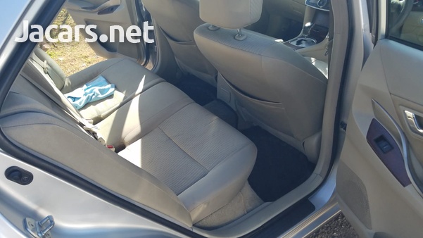 Toyota Premio 1,8L 2011-9