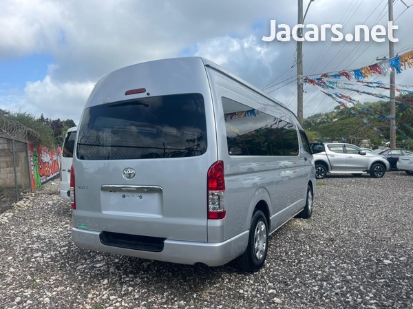 Toyota Hiace 3,0L 2012-10