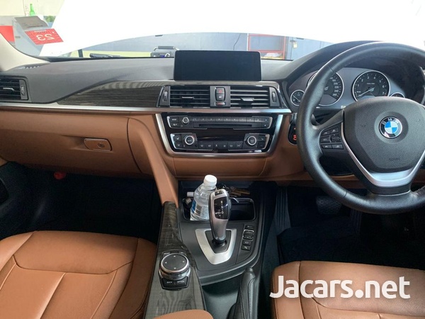 BMW 4-Series 2,5L 2015-12
