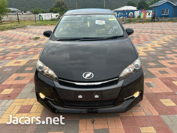 Toyota Wish 1,8L 2013-1