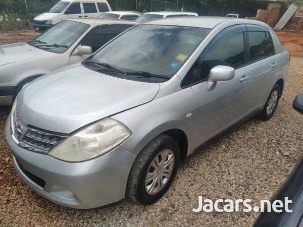 Nissan Tiida 1,5L 2010-1
