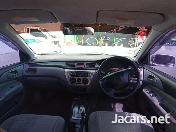 Mitsubishi Lancer 1,5L 2005-3