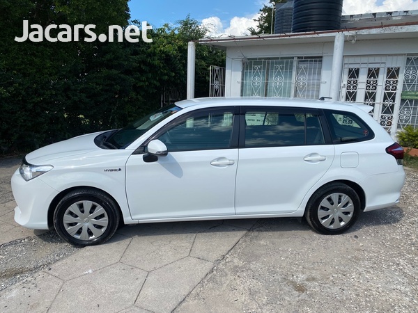 Toyota Fielder 1,5L 2017-4