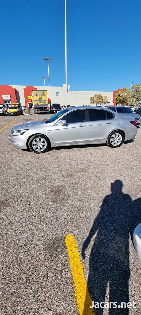 Honda Accord 3,5L 2008-3
