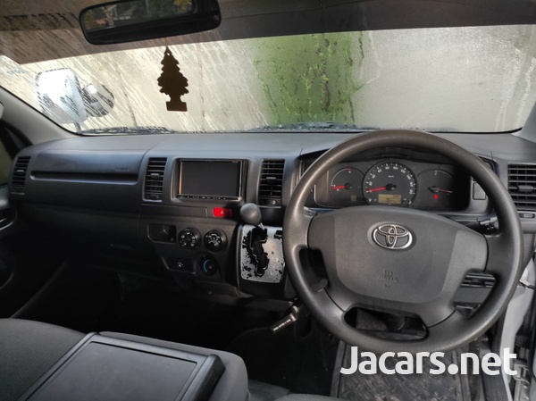 Toyota Hiace 2,0L 2014