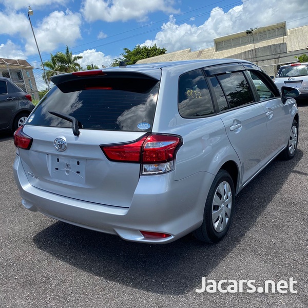 Toyota Fielder 1,5L 2016-2