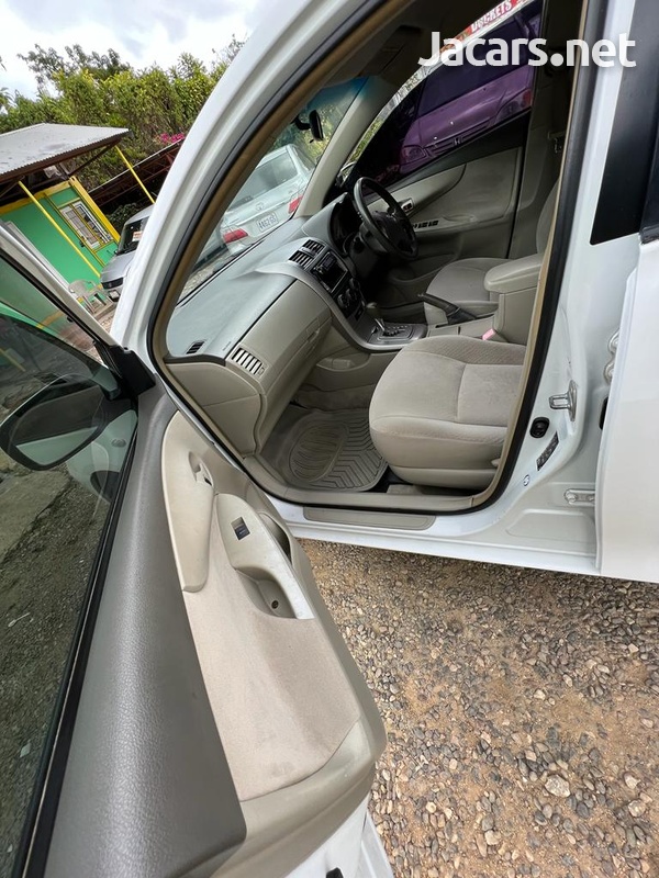 Toyota Axio 1,5L 2012-6