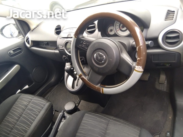 Mazda Demio 1,5L 2008-6