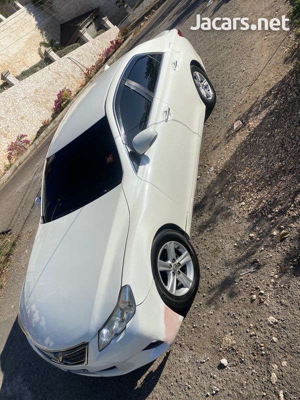 Toyota Mark X 2,5L 2010-4