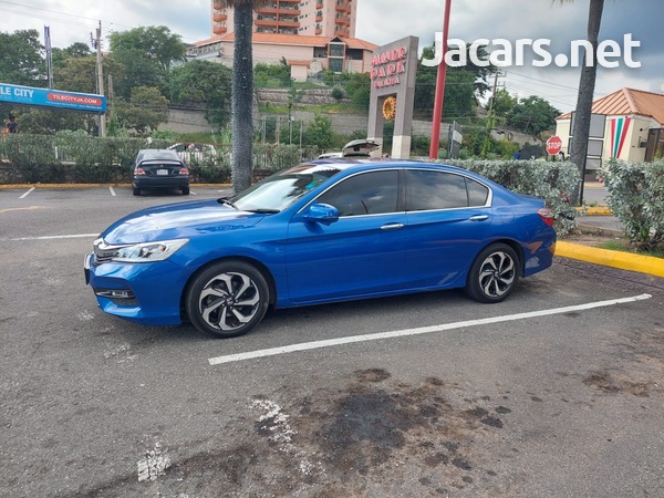 Honda Accord 3,6L 2016-1