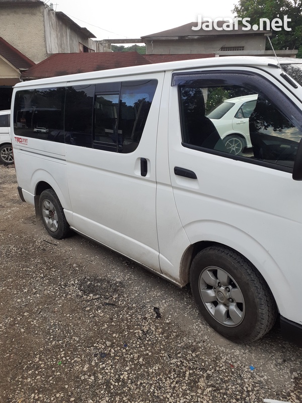 2005 Toyota Hiace-3