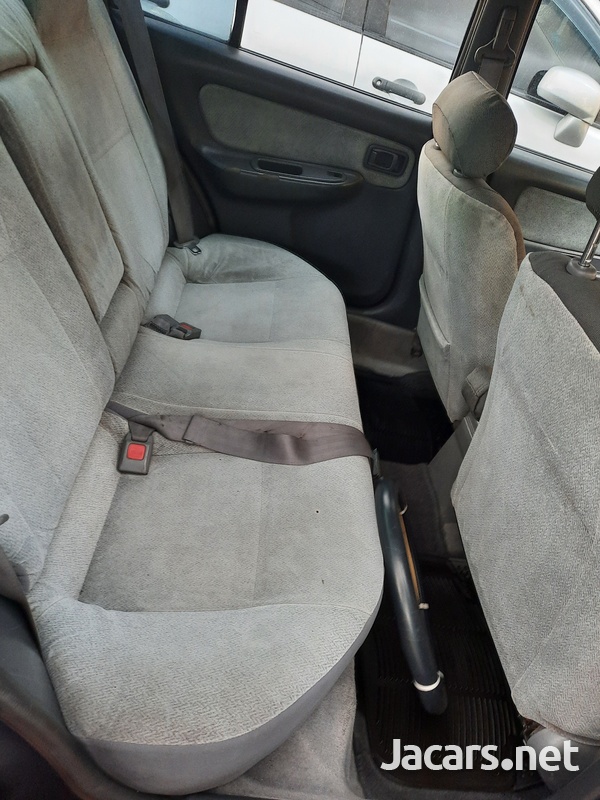 Nissan B14 1,5L 1994-4