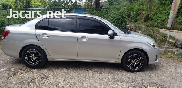 Toyota Axio 1,3L 2014-8