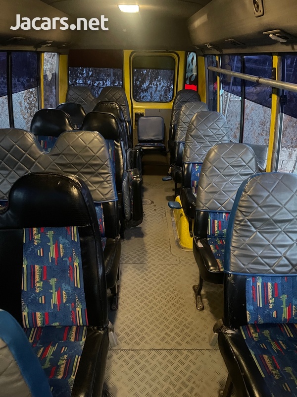 2009 Coaster Bus-2