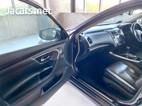 Nissan Teana 2,5L 2015-7