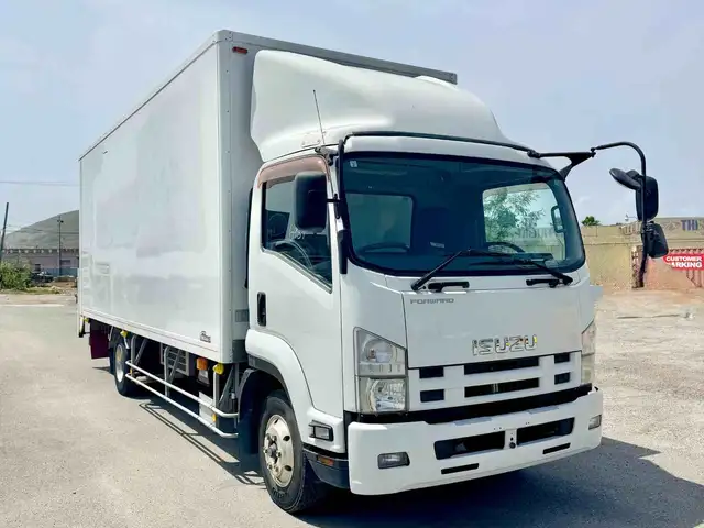 2014 ISUZU FORWARD FREEZER 7 TON, Saint Catherine