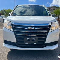 Toyota Noah 2,0L 2017 Toyota Noah 2,0L 2017