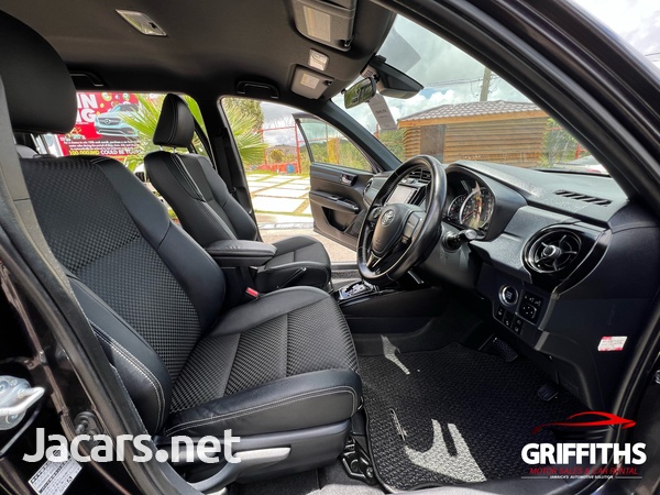Toyota Fielder 1,8L 2017-11