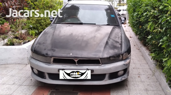 Mitsubishi Galant Fortis 2,0L 2001-1