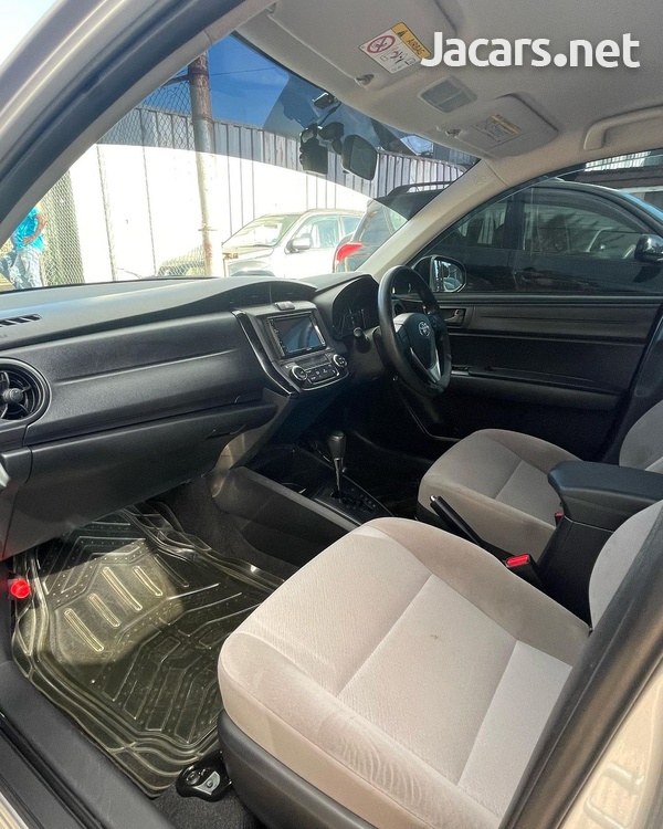 Toyota Axio 1,5L 2016-6