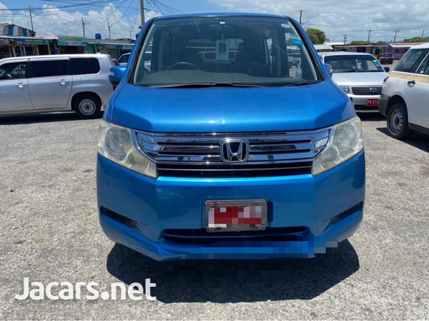 Honda Stepwgn Spada 1,8L 2011-4