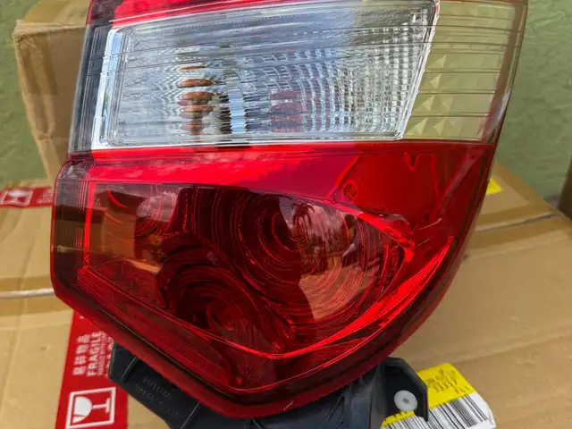 Genuine 2016-2019 Toyota Vitz Tail Light - LED - RIGHT, Manchester