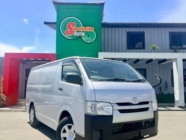 2016 TOYOTA HIACE PANEL BUS, Saint Catherine