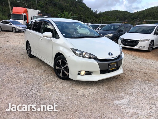 Toyota Wish 1,8L 2013-1