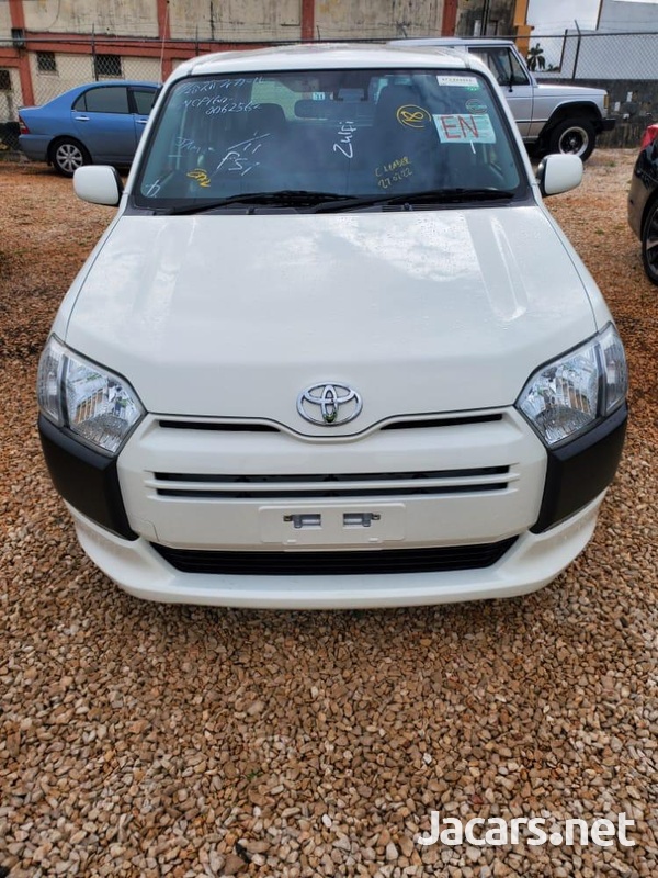 Toyota Probox 1,5L 2016-4