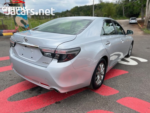 Toyota Mark X 2,5L 2017-5