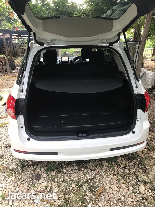 Nissan Wingroad 1,5L 2015-6