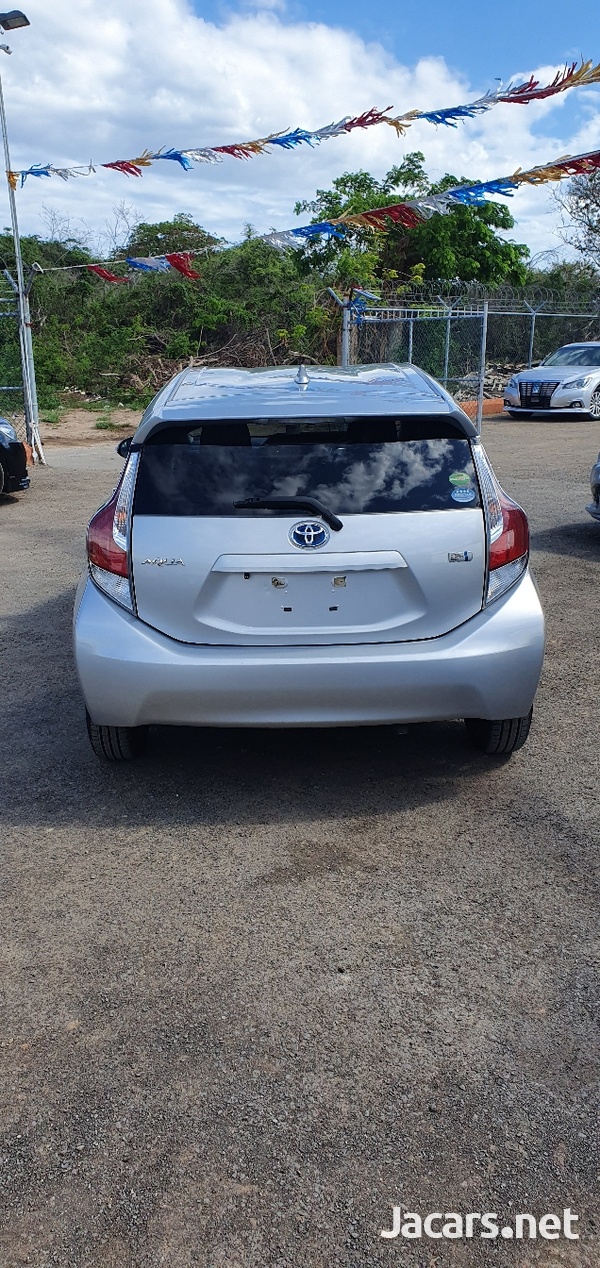 Toyota Aqua 1,5L 2017-2